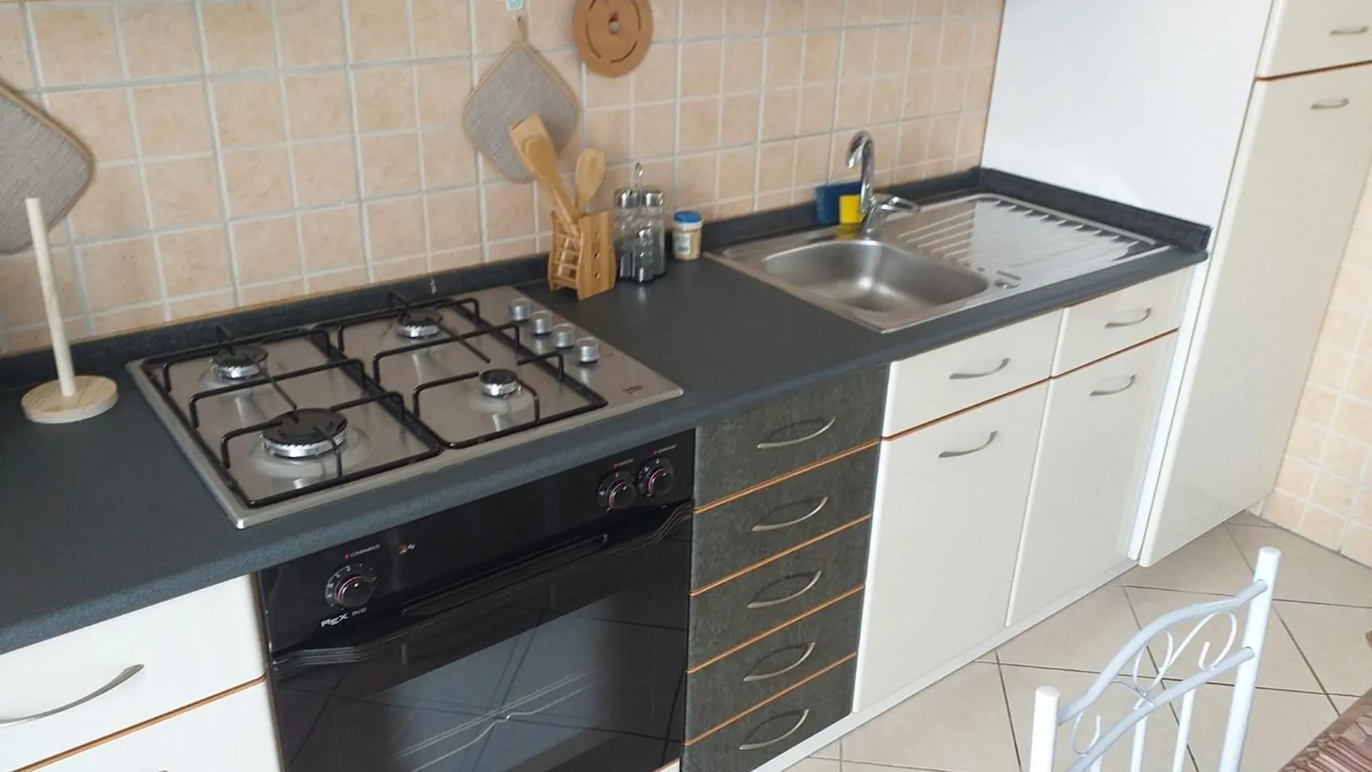 Olbia City House 0*,